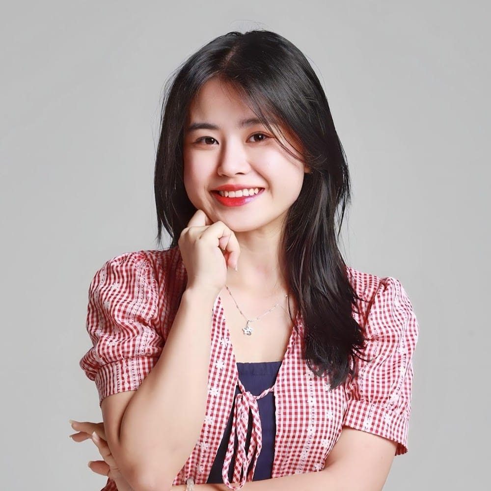 Tuyết Ngân profile pic