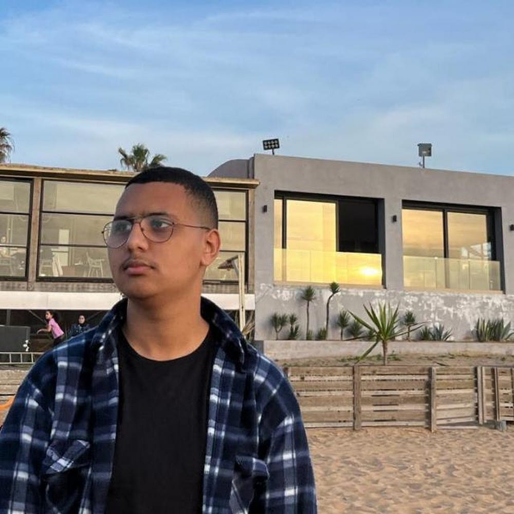 zouiten adib's avatar